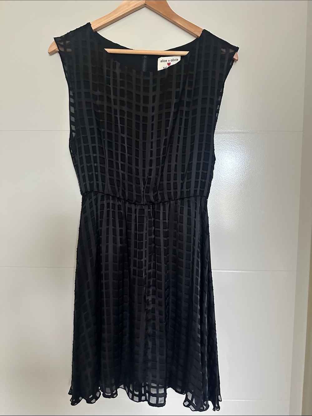 Alice + Olivia Black Grid-Overlay Sleeveless Midi Dress
